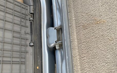 Toyota Land Cruiser 100 рестайлинг 2, 2006 год, 1 870 000 рублей, 10 фотография