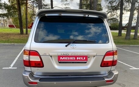 Toyota Land Cruiser 100 рестайлинг 2, 2006 год, 1 870 000 рублей, 5 фотография