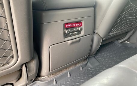 Toyota Land Cruiser 100 рестайлинг 2, 2006 год, 1 870 000 рублей, 25 фотография