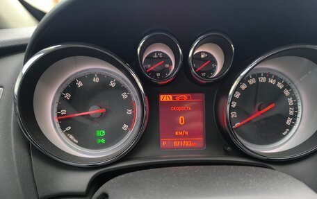 Opel Astra J, 2013 год, 1 400 000 рублей, 9 фотография