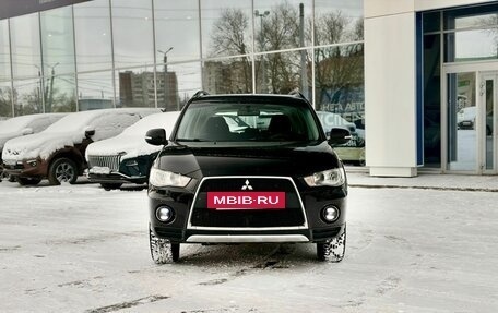 Mitsubishi Outlander III рестайлинг 3, 2011 год, 1 280 000 рублей, 2 фотография
