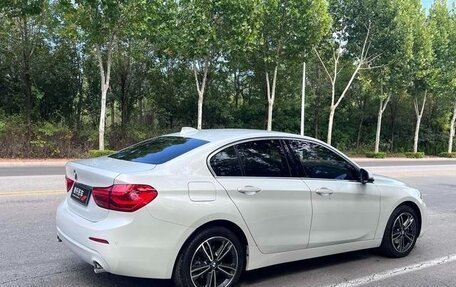 BMW 1 серия, 2022 год, 1 700 000 рублей, 6 фотография