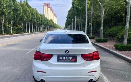 BMW 1 серия, 2022 год, 1 700 000 рублей, 5 фотография