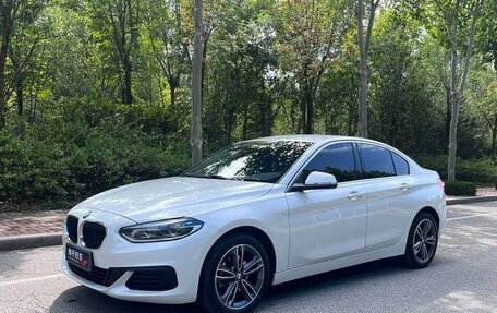 BMW 1 серия, 2022 год, 1 700 000 рублей, 3 фотография