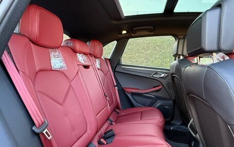 Porsche Macan I рестайлинг, 2025 год, 11 990 000 рублей, 25 фотография