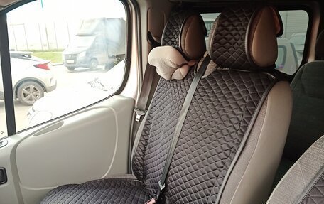 Renault Trafic, 2007 год, 1 600 000 рублей, 15 фотография