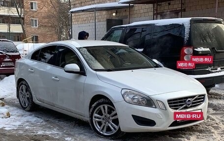 Volvo S60 III, 2011 год, 990 000 рублей, 3 фотография