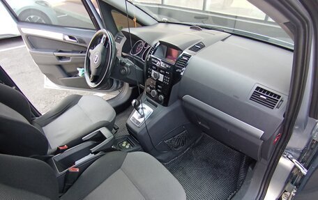 Opel Zafira B, 2010 год, 800 000 рублей, 6 фотография