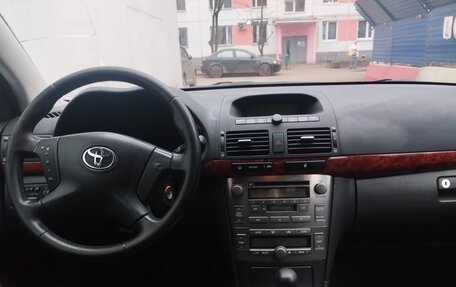 Toyota Avensis III рестайлинг, 2004 год, 585 000 рублей, 7 фотография