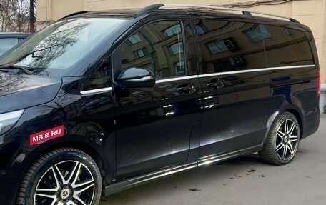 Mercedes-Benz V-Класс, 2021 год, 6 900 000 рублей, 2 фотография