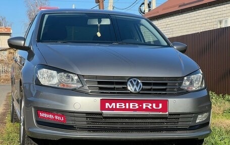 Volkswagen Polo VI (EU Market), 2018 год, 1 650 000 рублей, 1 фотография