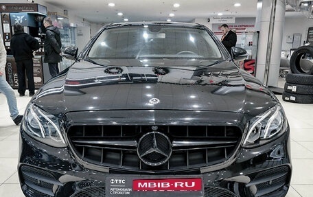 Mercedes-Benz E-Класс, 2017 год, 2 350 000 рублей, 3 фотография