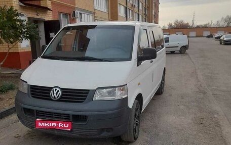 Volkswagen Transporter T5 рестайлинг, 2006 год, 1 250 000 рублей, 1 фотография