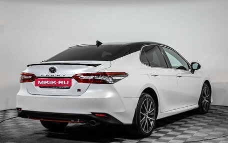 Toyota Camry, 2021 год, 2 899 000 рублей, 5 фотография