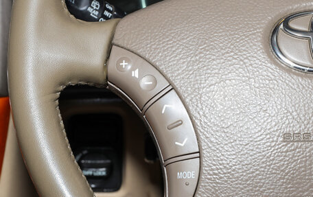 Toyota Land Cruiser 100 рестайлинг 2, 2002 год, 1 749 000 рублей, 11 фотография