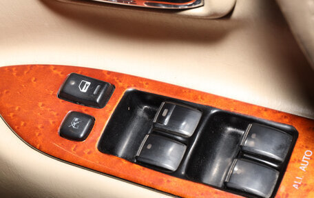 Toyota Land Cruiser 100 рестайлинг 2, 2002 год, 1 749 000 рублей, 8 фотография