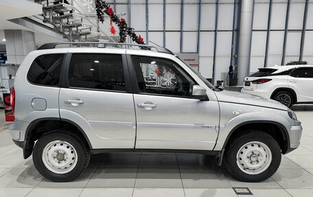 Chevrolet Niva I рестайлинг, 2017 год, 650 000 рублей, 4 фотография