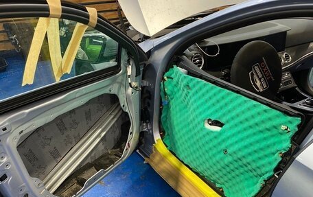 Mercedes-Benz E-Класс, 2017 год, 3 800 000 рублей, 18 фотография