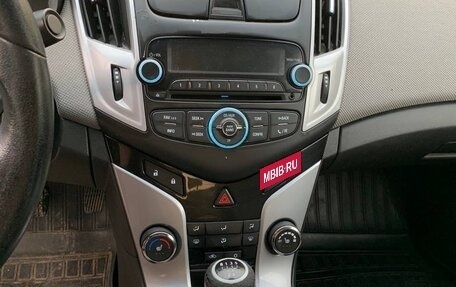 Chevrolet Cruze II, 2013 год, 575 000 рублей, 9 фотография