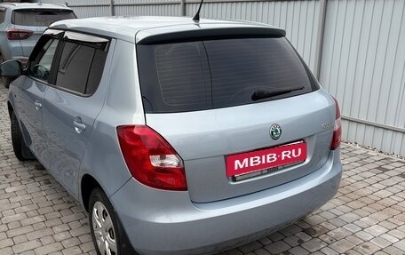Skoda Fabia II, 2011 год, 630 000 рублей, 2 фотография