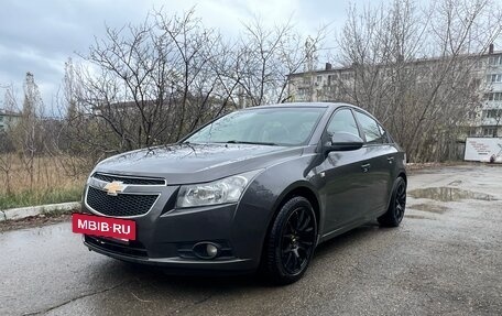 Chevrolet Cruze II, 2011 год, 820 000 рублей, 2 фотография