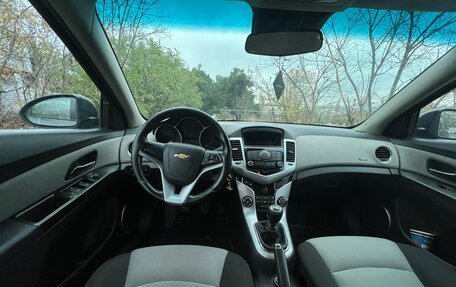 Chevrolet Cruze II, 2011 год, 820 000 рублей, 13 фотография