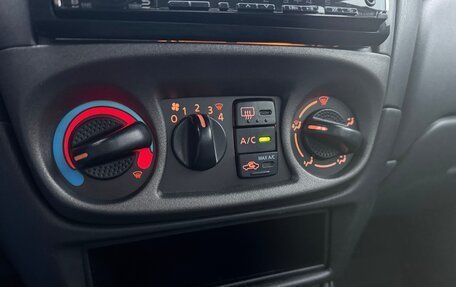 Nissan Almera, 2005 год, 525 000 рублей, 25 фотография