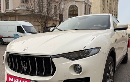 Maserati Levante I, 2019 год, 8 500 000 рублей, 2 фотография