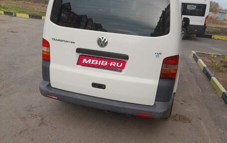 Volkswagen Transporter T5 рестайлинг, 2006 год, 1 250 000 рублей, 2 фотография