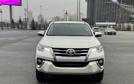 Toyota Fortuner II, 2020 год, 3 250 000 рублей, 2 фотография