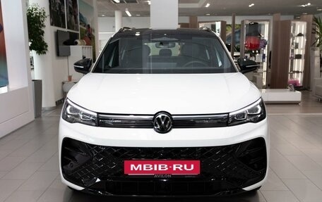 Volkswagen Tiguan, 2025 год, 5 490 000 рублей, 7 фотография