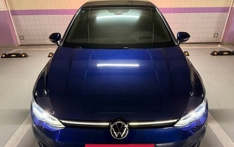 Volkswagen Golf VIII, 2022 год, 1 930 000 рублей, 1 фотография