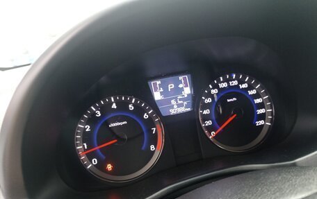 Hyundai Solaris II рестайлинг, 2016 год, 800 000 рублей, 8 фотография