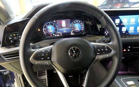 Volkswagen Golf VIII, 2022 год, 1 930 000 рублей, 8 фотография