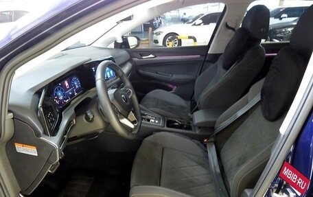 Volkswagen Golf VIII, 2022 год, 1 930 000 рублей, 5 фотография