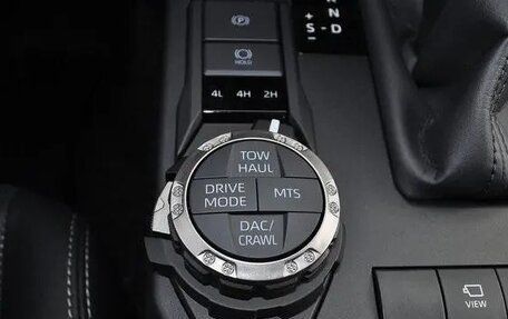 Toyota 4Runner, 2025 год, 9 399 000 рублей, 23 фотография