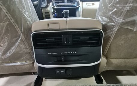 Toyota Land Cruiser, 2025 год, 14 990 000 рублей, 12 фотография