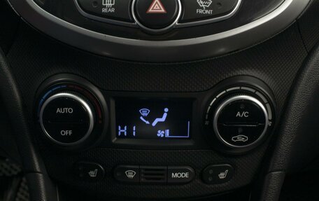 Hyundai Solaris II рестайлинг, 2015 год, 950 000 рублей, 18 фотография