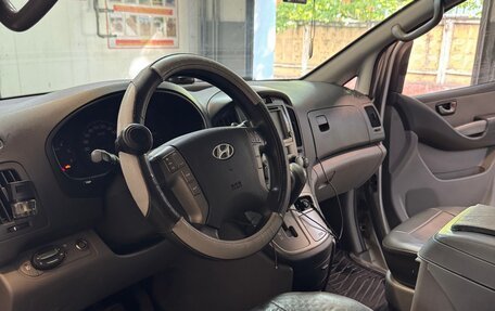 Hyundai Grand Starex Grand Starex I рестайлинг 2, 2009 год, 1 250 000 рублей, 28 фотография