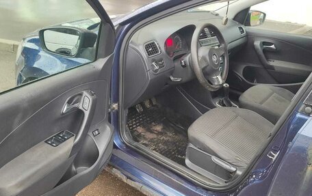 Volkswagen Polo VI (EU Market), 2011 год, 405 000 рублей, 8 фотография