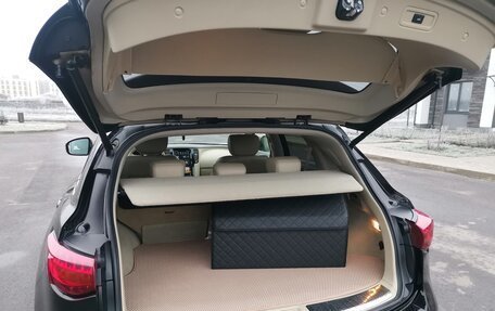 Infiniti FX II, 2011 год, 2 270 000 рублей, 15 фотография