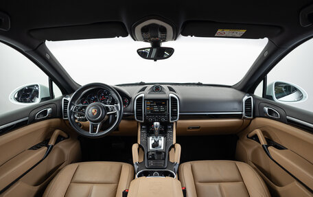 Porsche Cayenne III, 2016 год, 3 990 000 рублей, 27 фотография