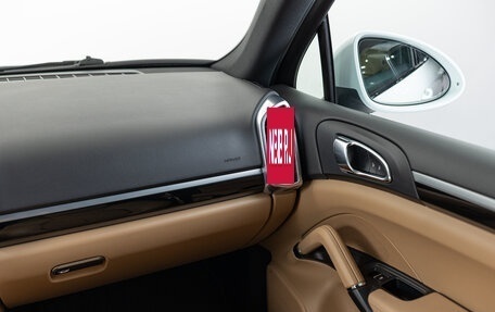 Porsche Cayenne III, 2016 год, 3 990 000 рублей, 21 фотография