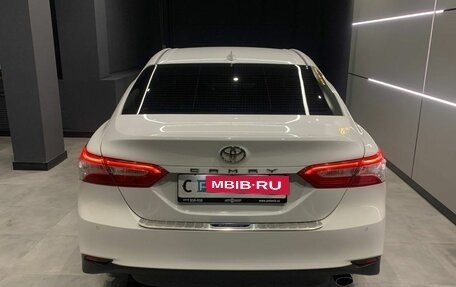 Toyota Camry, 2020 год, 2 560 000 рублей, 7 фотография