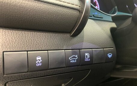 Toyota Camry, 2020 год, 2 560 000 рублей, 13 фотография