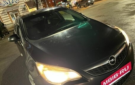 Opel Astra J, 2011 год, 630 000 рублей, 2 фотография