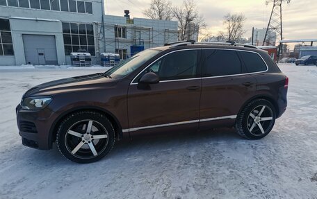 Volkswagen Touareg III, 2011 год, 2 490 000 рублей, 24 фотография