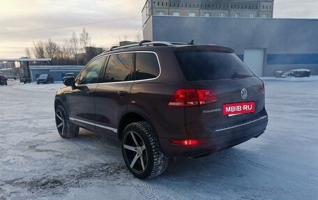 Volkswagen Touareg III, 2011 год, 2 490 000 рублей, 22 фотография