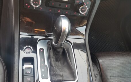 Volkswagen Touareg III, 2011 год, 2 490 000 рублей, 23 фотография