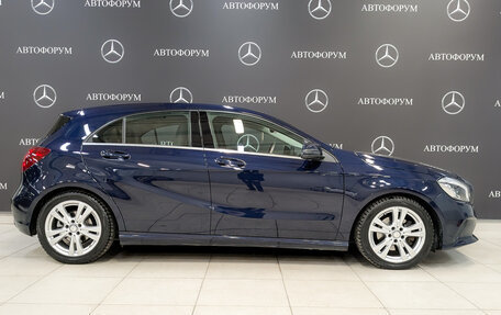 Mercedes-Benz A-Класс, 2017 год, 1 900 000 рублей, 4 фотография